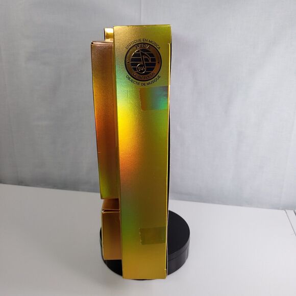 MGA Entertainment Rainbow High Series 3 Daria Roselyn Pink Hair Fashion Doll - Picture 12 of 16